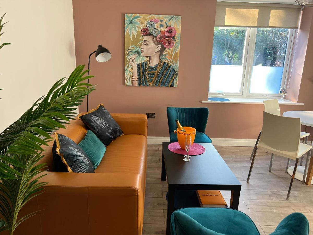 Fab 2Bedroom Apartment- Free Parking, 5Mins From City Centre, Portland Rd Ne2 1Dj 뉴캐슬어폰타인 외부 사진